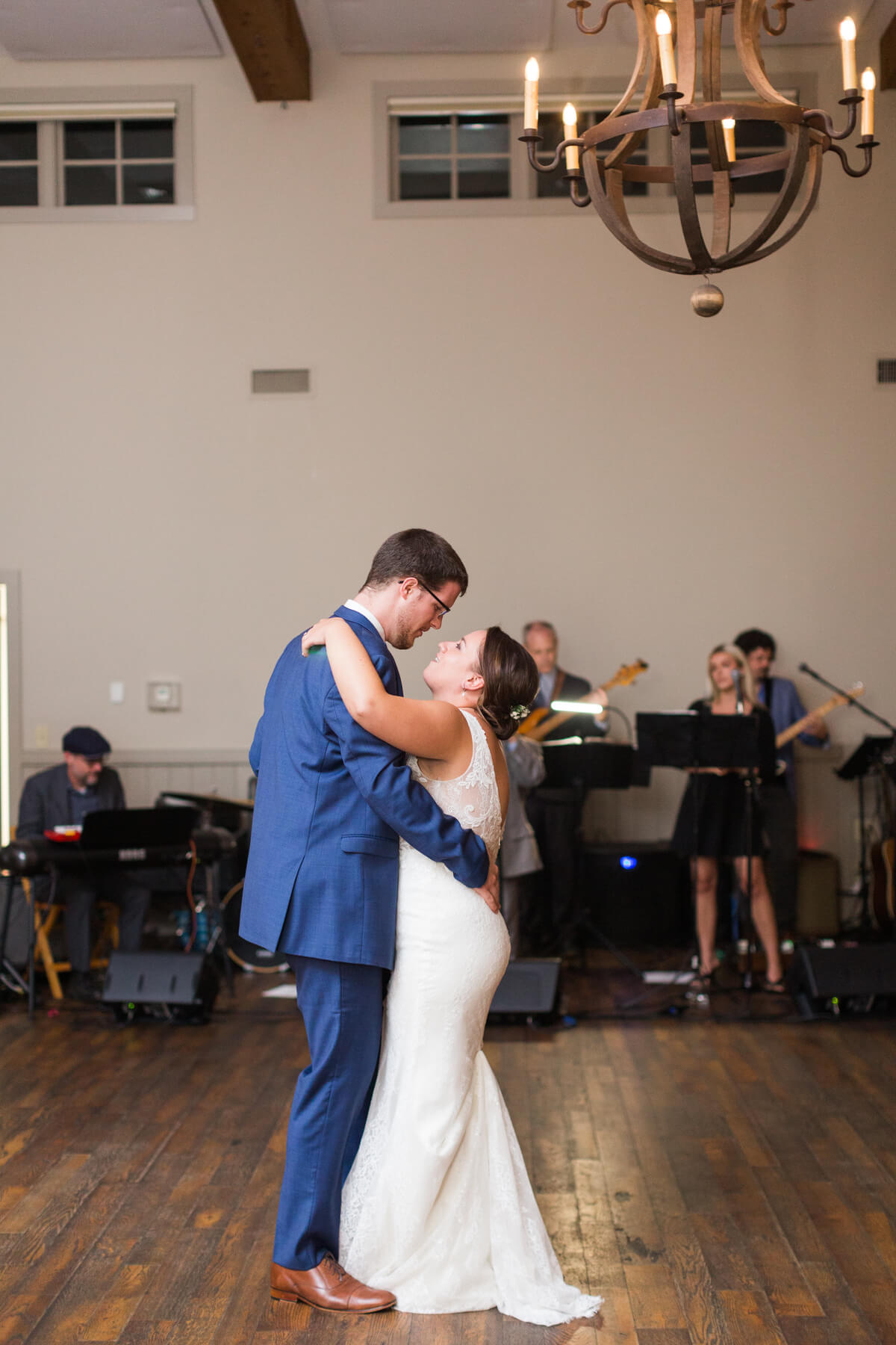 First dance | Fall Wedding at King Family Vineyards by Virginia Photographers